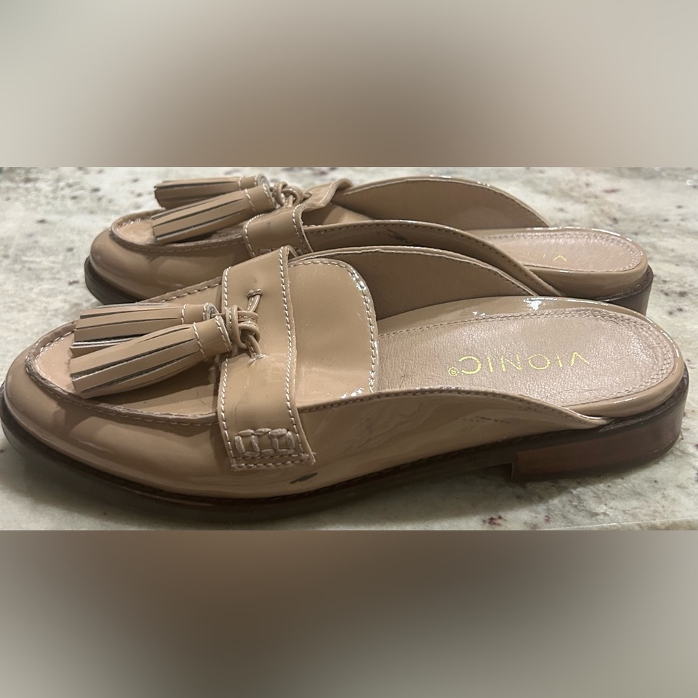 Vionic Shoes Sz 6 Tan Patent Leather Reagan Comfort Tassel Mules Slide Loafers